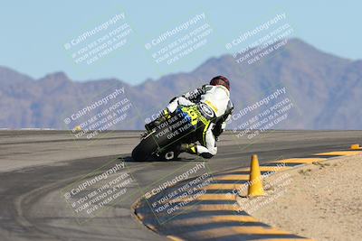 media/Oct-19-2024-CVMA (Sat) [[7df39c5a0d]]/Race 8- Formula 40 MW and LW/